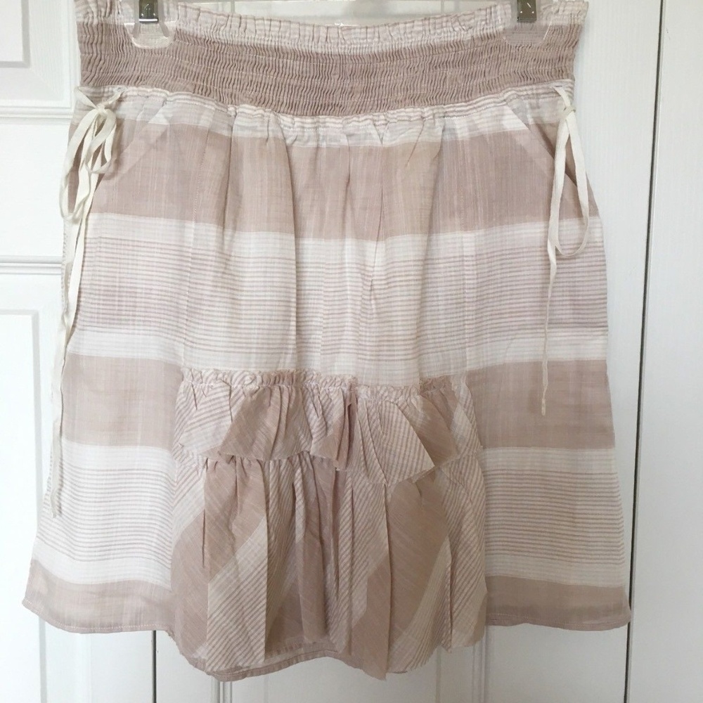 Banana Republic Skirt Nude Colors With Pockets